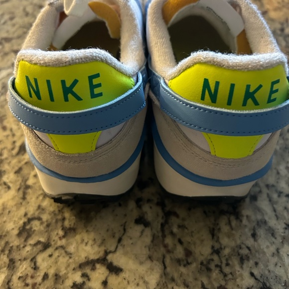 Nike Waffle Debut - Picture 5 of 9